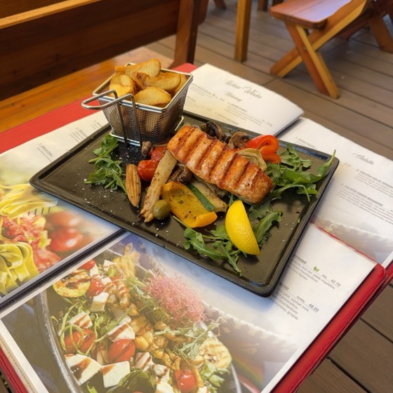 Łosoś, zdjęcie z karty Green Pub Sjesta użyte do skanu 3D